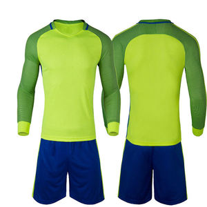 Uniformes de football professionnels de haute qualité, respirants, personnalisés, avec sublimation personnalisée et style unique - Product Image 3