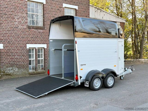 Compre un Remolque para Caballos con Estructura de Aluminio Estándar Australiano, Establos Móviles para Caballos, Remolque Resistente para el Transporte de Ganado - Product Image 6