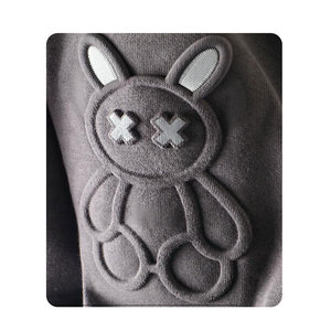Transferencias Térmicas 3D en Relieve para Camisetas HONGCAI: Diseños de Osos Modernos, Impresión y Procesamiento de Logotipos Personalizados - Product Image 6