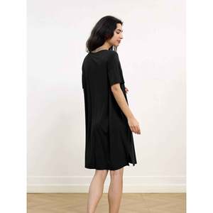 Camisón Premium de Bambú con Estampado Floral para Mujer, Transpirable, de Punto, con Cierre de Botones, Logotipo Personalizado, para Invierno - Product Image 3