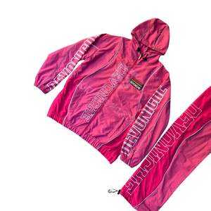 Ensemble survêtement homme avec cordon élastique réglable, pantalon et sweat-shirt en tissu parachute, logo brodé personnalisé - Product Image 2