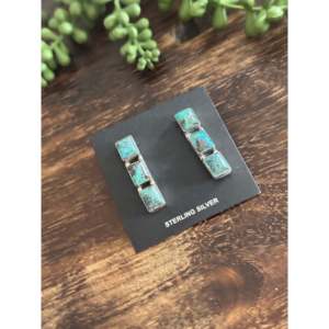 Pendientes Colgantes Geométricos de Turquesa Roja y Plata de Ley Hechos a Mano por Artesanos Navajo - Product Image 3