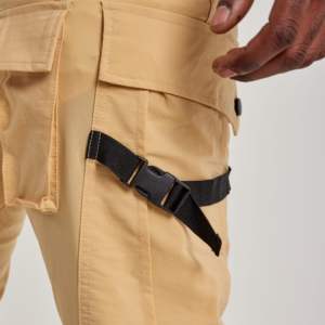 กางเกงคาร์โก้ผ้าไนลอนยืดได้สำหรับผู้ชายดีไซน์ตามสั่งปักสไตล์สตรีทสไตล์อเมริกันมาใหม่ - Product Image 2