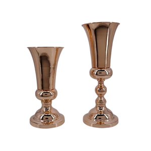 Vase à fleurs de table en métal Pièce maîtresse Vase à fleurs en métal de haute qualité pour mariage Vase de mariage décoratif au design unique à vendre - Product Image 1