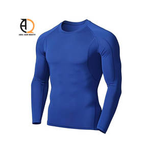 Rashguard confortable pour homme en vente, rashguard à manches longues de couleur unie pour homme, pour le fitness - Product Image 3