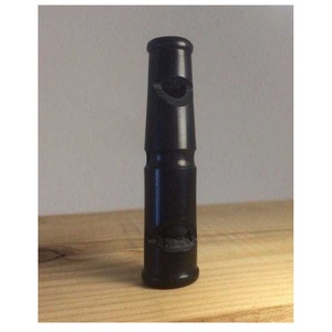 Silbato de cuerno de búfalo hecho a mano real con cordón de cuero a precio mayorista - Product Image 2