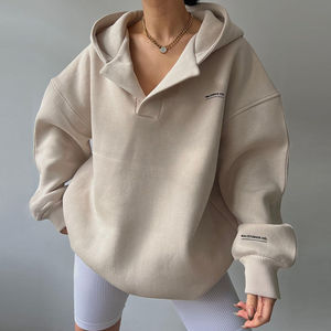 Sweat à capuche pour femme, pull streetwear court tendance avec polaire en coton doux et confortable pour toutes les tenues décontractées de la saison - Product Image 1