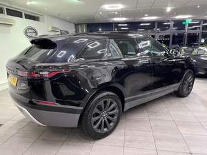 Nouvelles voitures d'occasion avec boîte de vitesses automatique R18 Taille des pneus Caméra arrière intérieure en cuir foncé Norme d'émission Euro VI - Product Image 5