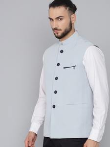 Gilet bleu ciel classique très demandé pour les tenues de mariage, les uniformes d'entreprise et la vente au détail de mode, disponible au meilleur prix - Product Image 2