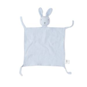 DOUDOU DE BAMBÚ - Cubrecama Tejido con Patrón de Conejo Moderno en Azul/Gris - Product Image 1