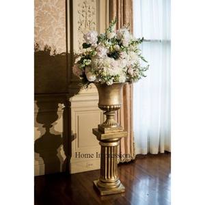 Nouveauté : Centre de table moderne et créatif en aluminium moulé plaqué or pour la décoration d'entrée de mariage - Product Image 6