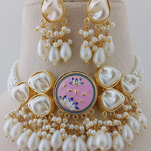 Ensemble de collier de perles Lotus Elegance avec pendentif en émail peint à la main Chaîne en bambou au design unique en laiton lourd-Produit en vrac - Product Image 1