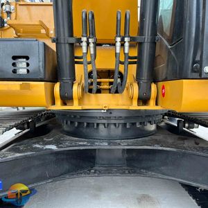 Excavatrice Caterpillar CAT323D2L d'occasion de haute qualité, poids opérationnel de 45 tonnes, moteur principal en bon état de marche, vente à bas prix - Product Image 4