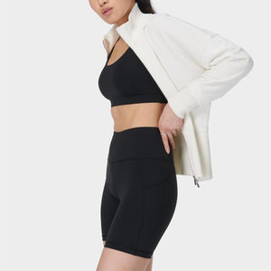 Pantalones cortos de gimnasio sin costuras negros personalizados para mujer Diseño de cintura alta Entrenamiento Tela elástica Deporte Activo Fitness Yoga Leggings - Product Image 5