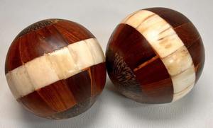 Boule en résine Art Déco vintage faite à la main pour la décoration de bureau et de la maison - Product Image 4