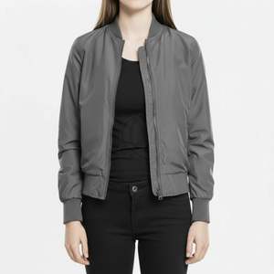 Chaqueta Bomber Clásica y Cómoda con Bordado Personalizado, Chaqueta Bomber Gris Unisex para Mujer, Chaqueta Ligera de Primavera - Product Image 1