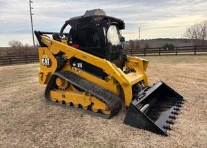 รถตักล้อยางแบบสกิดสเตียร์สำหรับขาย เครื่องจักรก่อสร้างขนาดกะทัดรัด - Product Image 3