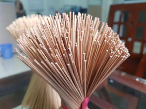 Difusor de aromaterapia de bambú Natural de palo de incienso Agarbatti ecológico de alta calidad directo de Vietnam para uso religioso - Product Image 3