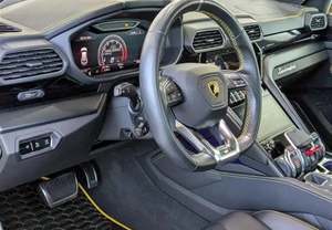 ใช้2021 lambaurginii Urus AWD - Product Image 4
