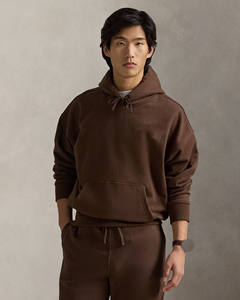 Sweat à capuche marron pour homme avec tissu polaire doux et poche kangourou pour un confort décontracté streetwear par Marfa International - Product Image 1