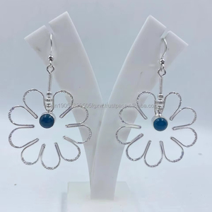 Meilleur Prix Boucles d'oreilles en argent pur blanc inspiré de Boho Bijoux plaqués or uniques pour les femmes Cadeau de fête de mariage classique parfait - Product Image 1