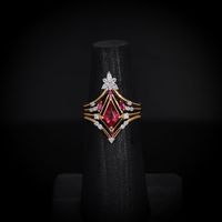 Bague de mariage unique en forme de cerf-volant avec 3 bandes de diamants en or 14 carats-Ensemble de bagues de mariée et d'anniversaire en rubis de style antique