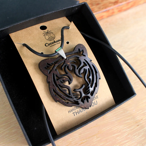 Collar Cabeza de Tigre de Cáscara de Coco-Hecho a Mano y Diseño Audaz | Viet Fargimex - Product Image 6