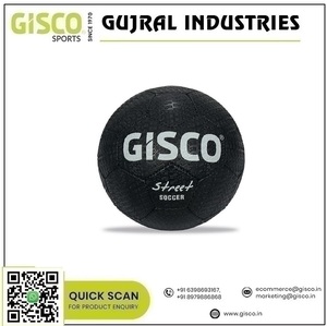 Ballons de football de qualité supérieure Street Rubber Material Tyre Pattern All Black 3 Ply Idéal pour s'entraîner et jouer dans les rues Herbe - Product Image 2