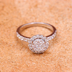 แหวนหมั้นทำมือ18K ที่ผ่านการรับรองจาก IGI สำหรับงานแต่งงานและงานปาร์ตี้ - Product Image 1