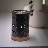 Meilleures ventes de brûleurs d'encens décoratifs en fer avec base ronde en bois, motif élégant découpé au laser, design arabe pour le ramadan