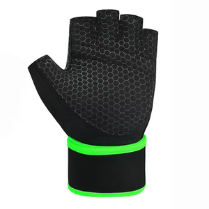 Guantes Deportivos Ligeros de Medio Dedo SMART SHINE ENTERPRISES, Unisex, de Malla, para Entrenamiento, Levantamiento de Pesas, con Cierre de Hebilla y Ribete Verde - Product Image 6