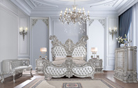 Lit Moderne de Luxe Ajustable et Rembourré avec Tête de Lit Sculptée en Bois Massif, Revêtement en Mousse et Finition Argentée pour Chambre à Coucher