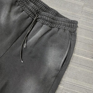 Pantalones de chándal acampanados de lana de algodón lavado ácido pantalones de hombre desgastados elásticos lavados con logotipo bordado de chenilla - Product Image 5