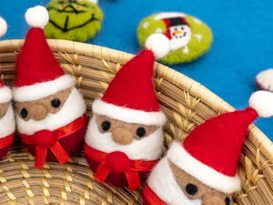 10cm fait à la main feutre Mini tête de père noël avec ruban ornement arbre de noël jouet suspendu et arbre de noël jouet tête de père noël ornement - Product Image 2