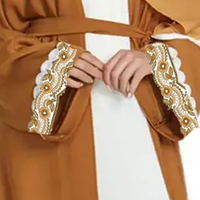 Abaya Modeste Grande Taille Personnalisée pour Femmes Musulmanes – Chiffon Brodé, Manches Longues, Style Vintage Décontracté Naturel – Vente en Gros