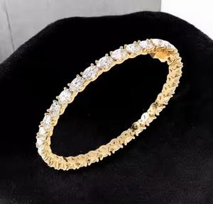 Tenis hecho a mano de oro de 14 quilates para pulsera para mujer, juego de racimo de corte sólido de 4,30 quilates, Diamante de moissanita VVS1 único para pulsera - Product Image 3