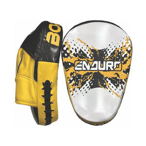 Guantes de entrenamiento de Kickboxing sintético, encaje profesional personalizado de fábrica, Color negro, cuero rojo, Material de peso OEM, origen - Product Image 4