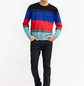 Prix de gros sur mesure Pull-over pour hommes Col rond Style solide Hiver Coton Polyester Design personnalisé - Product Image 3