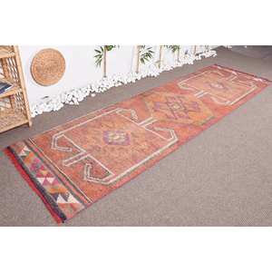 Alfombra Kilim de diseño turco vintage en naranja rojo 3x10,6 pies Material de lana viscosa con patrón de retazos de respaldo de látex para adolescentes - Product Image 3
