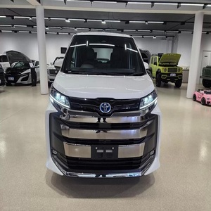 โนอาห์ SUV AWD เบาะหนัง ล้อแม็ก R17 สีเข้ม รุ่นปี 2023 ไมล์น้อย หลังคาอลูมิเนียมอัลลอย พวงมาลัยขวา - Product Image 1
