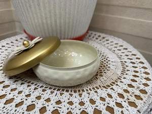 Round Metal <b>Storage</b> <b>Box</b> Elegant Jar Design for Convenient Organization - Product Image 6