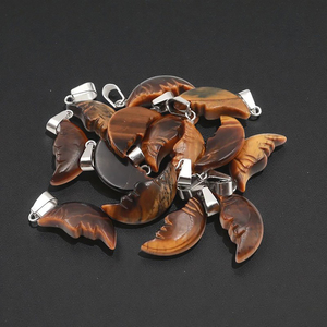 Christian Half Moon Face Tallado Tiger Eye Charm Pendant-Colgante de plata 925 - Product Image 1