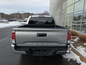 Camioneta T-ACOMA TRD Todoterreno 2022 Usada en Excelentes Condiciones, 6 Velocidades, 278 HP, Clasificación de Seguridad Completa - Product Image 5