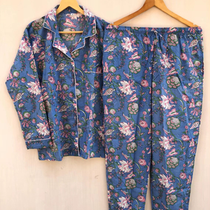 Ensemble de pyjama d'été en coton vintage Chemise et pantalon imprimés à fleurs Robe de course et de marche pour vêtements de nuit - Product Image 1