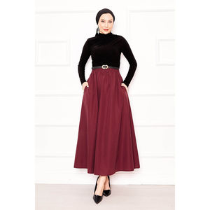 Jupe droite sportive en soie avec détail poche, bordeaux XS, en coton éponge doux avec broderie imprimée numériquement, respirante, longueur courte - Product Image 3