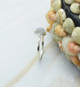 แหวนเงินสเตอร์ลิงสีรุ้งประดับอัญมณีทำมือ925มูนสโตนของขวัญวันคริสต์มาสของขวัญวันครบรอบสำหรับเธอ - Product Image 3