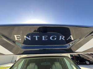 Camping-car mobile 2020 E-n-t-e-g-r-a Coach E-S-T-E-E-M 29V pour 4 à 6 personnes, prêt à être expédié - Product Image 4