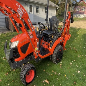 Livraison rapide, chargeuse-pelleteuse Kubota BX23S 4WD diesel, tracteur standard Garton à vendre en stock, parfait pour les travaux lourds - Product Image 1