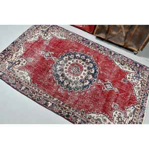Tapis d'appoint vintage 3,7x6,3 pieds, tapis turc en laine rouge à imprimé animalier - Product Image 3