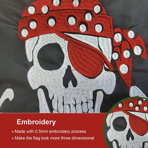 Lot de 2 drapeaux de bateau pirate rouges, style bandana, 12x18 pouces, fabriqués aux États-Unis, drapeaux de yacht pirate Jolly Roger brodés avec 2 attaches en laiton - Product Image 3